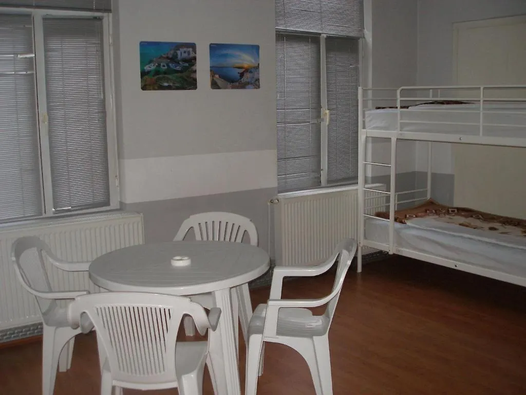 Kretan Hostel Bucarest Rumanía