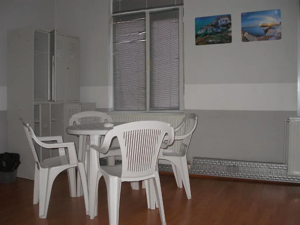 Kretan Hostel بوخارست
